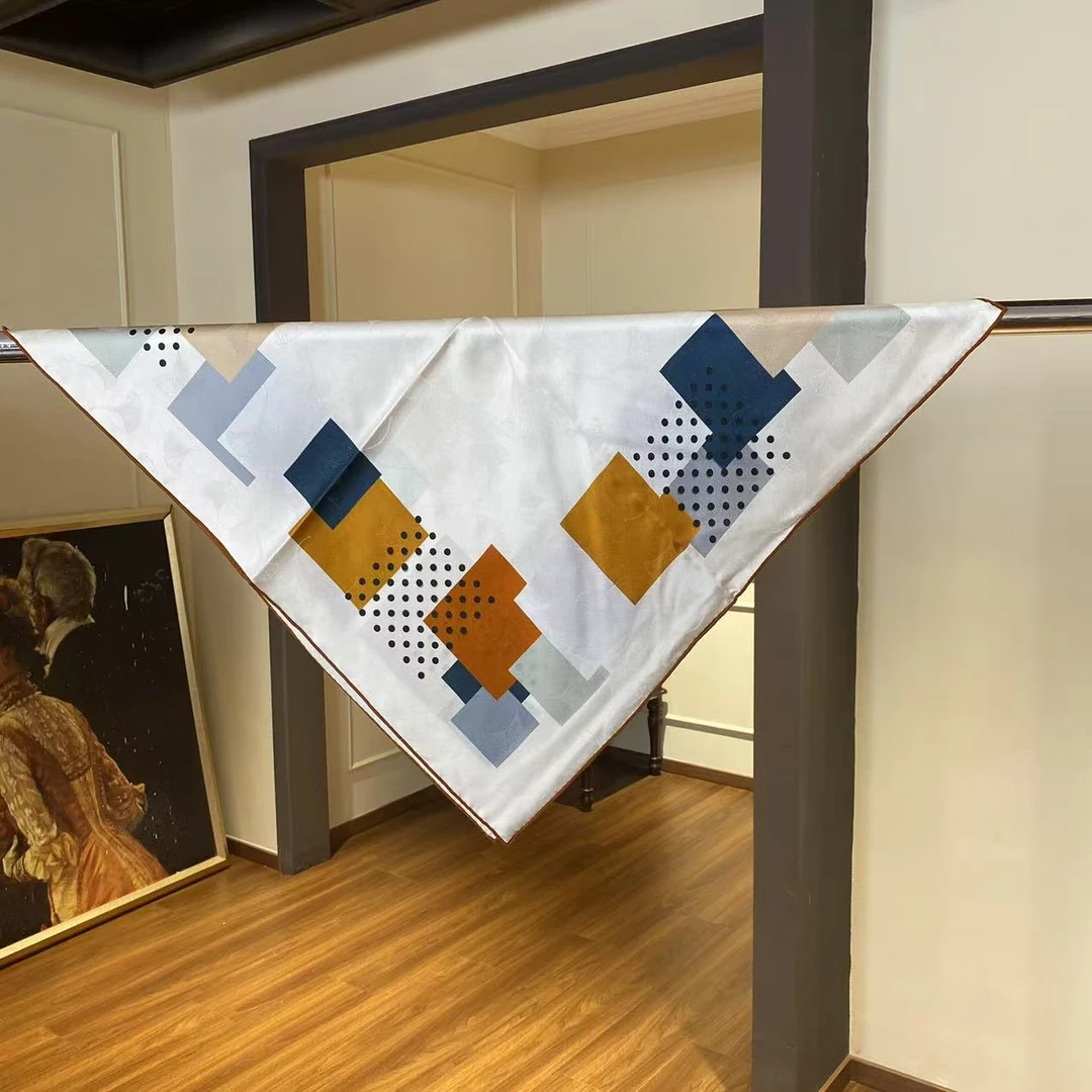 双面双色 全部金银皮（6A）桑蚕丝 几何图案 丝巾 WJ0104