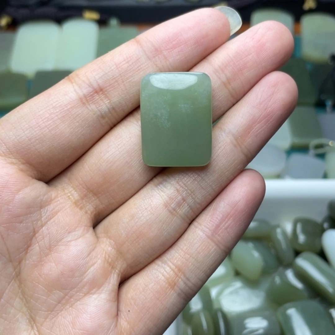 【闪购商品】颈饰未镶嵌和田玉