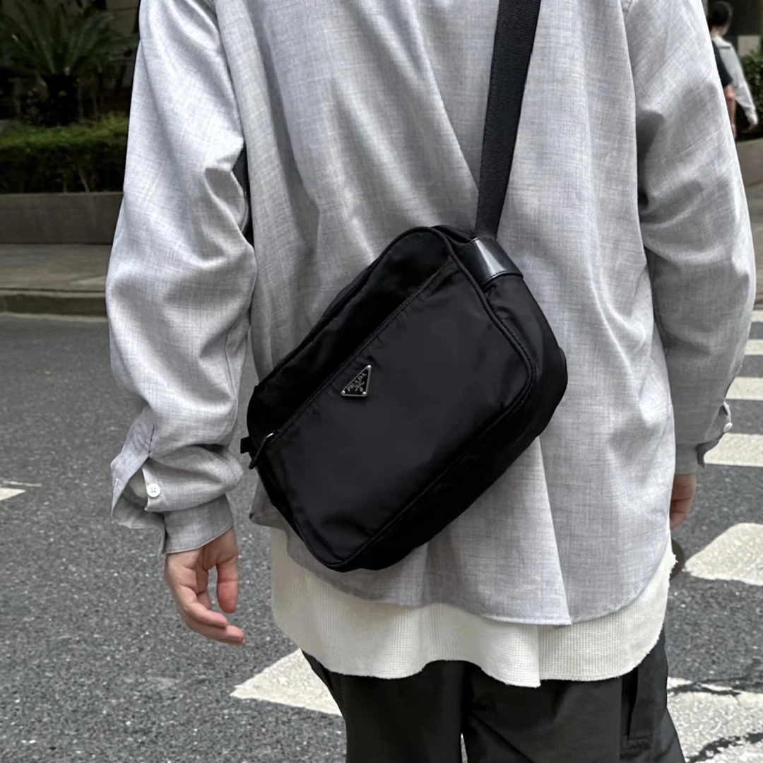 95新 Prada/普拉达 G专属/普拉达相机斜挎包/17024