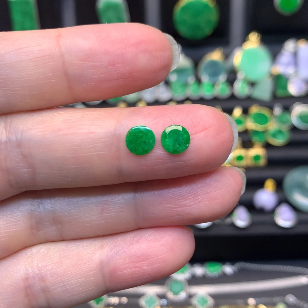 翡翠未镶嵌颈饰有纹裂绵絮