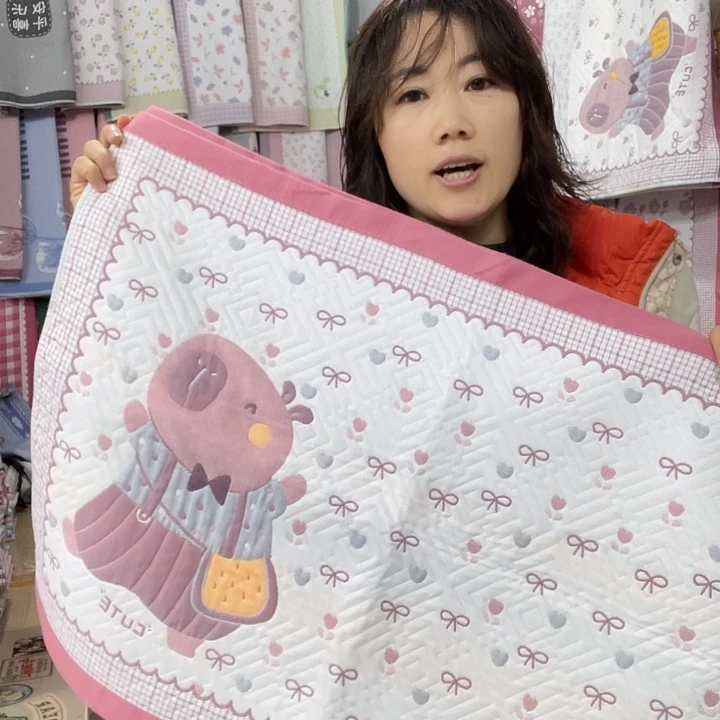 棉特价促销粉色快乐熊