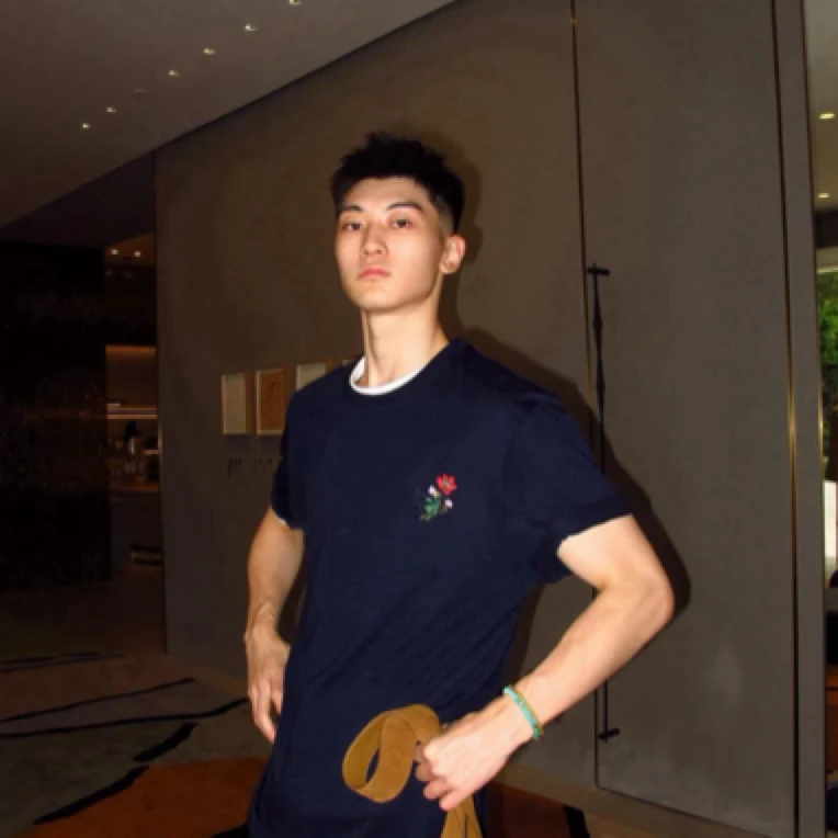 夏季新款蓝色小花T恤