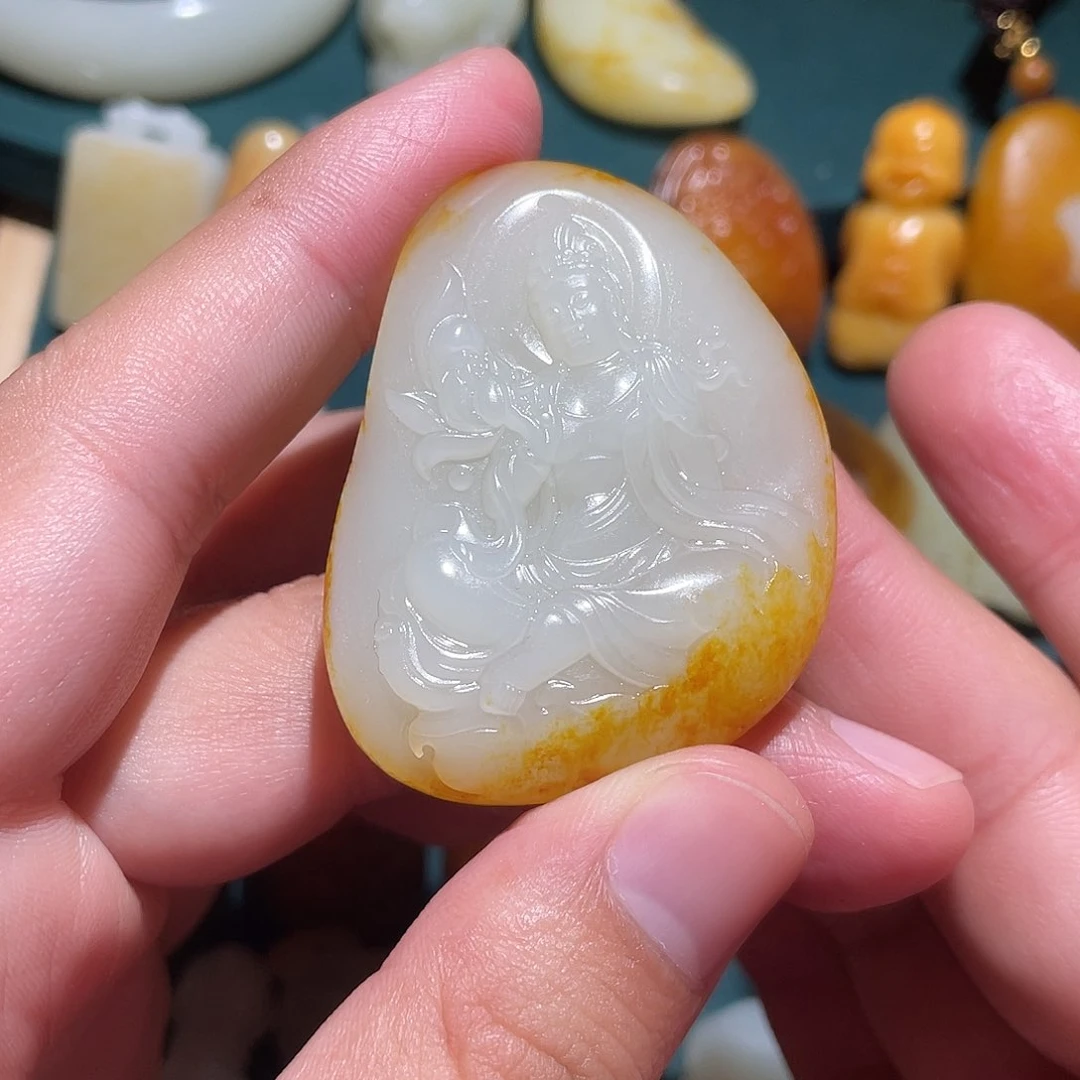 和田玉挂件未镶嵌石**生