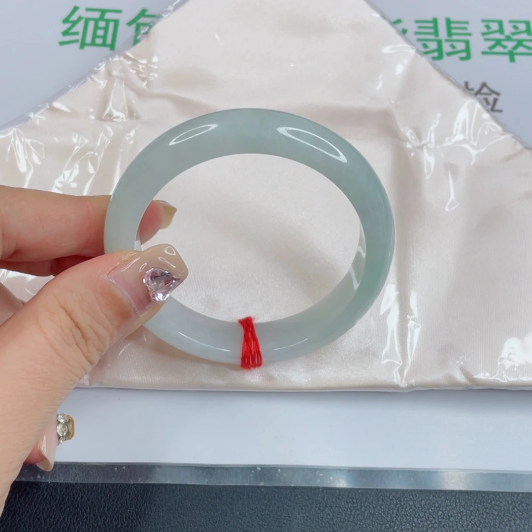 挪***️翡翠未镶嵌手镯冰晴手镯