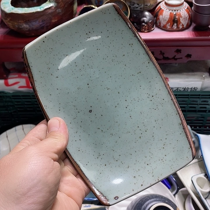 瓷片在你身边的人是你自己