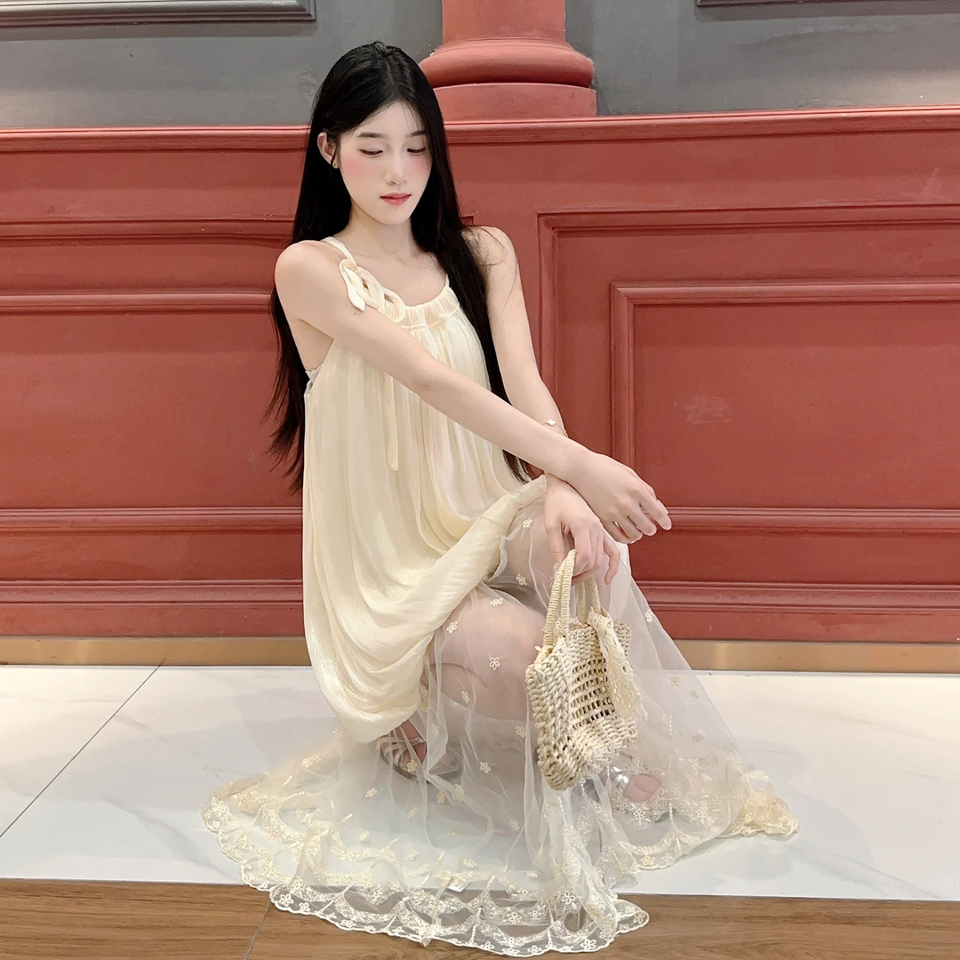 假两件拼接网纱花苞裙子女设计感洋气连衣裙韩系宽松褶皱吊带裙子