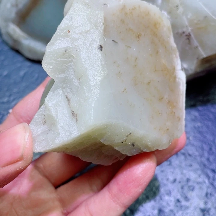 和田玉未镶嵌珠宝半成品