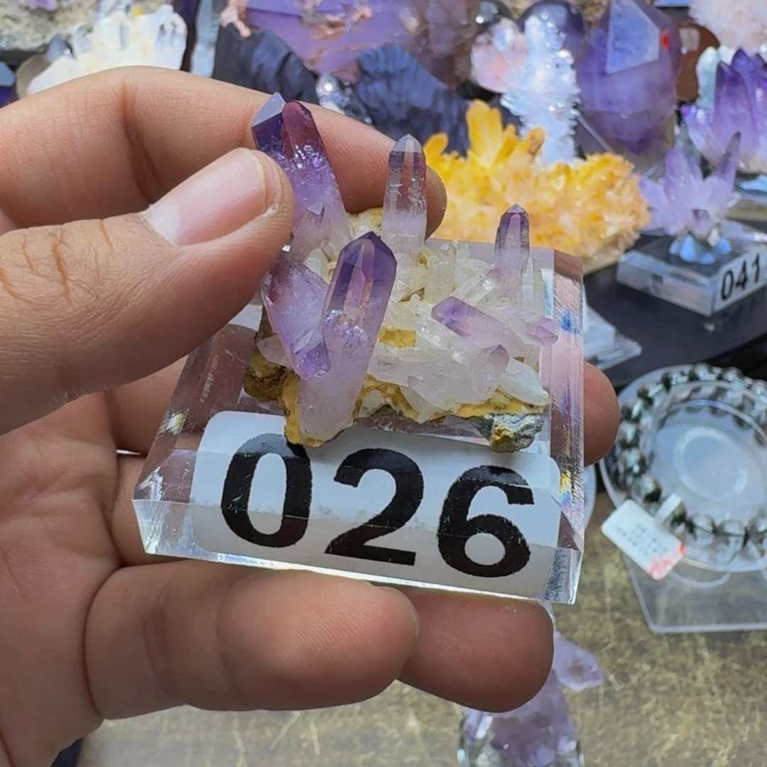 有***财未镶嵌珠宝半成品水晶