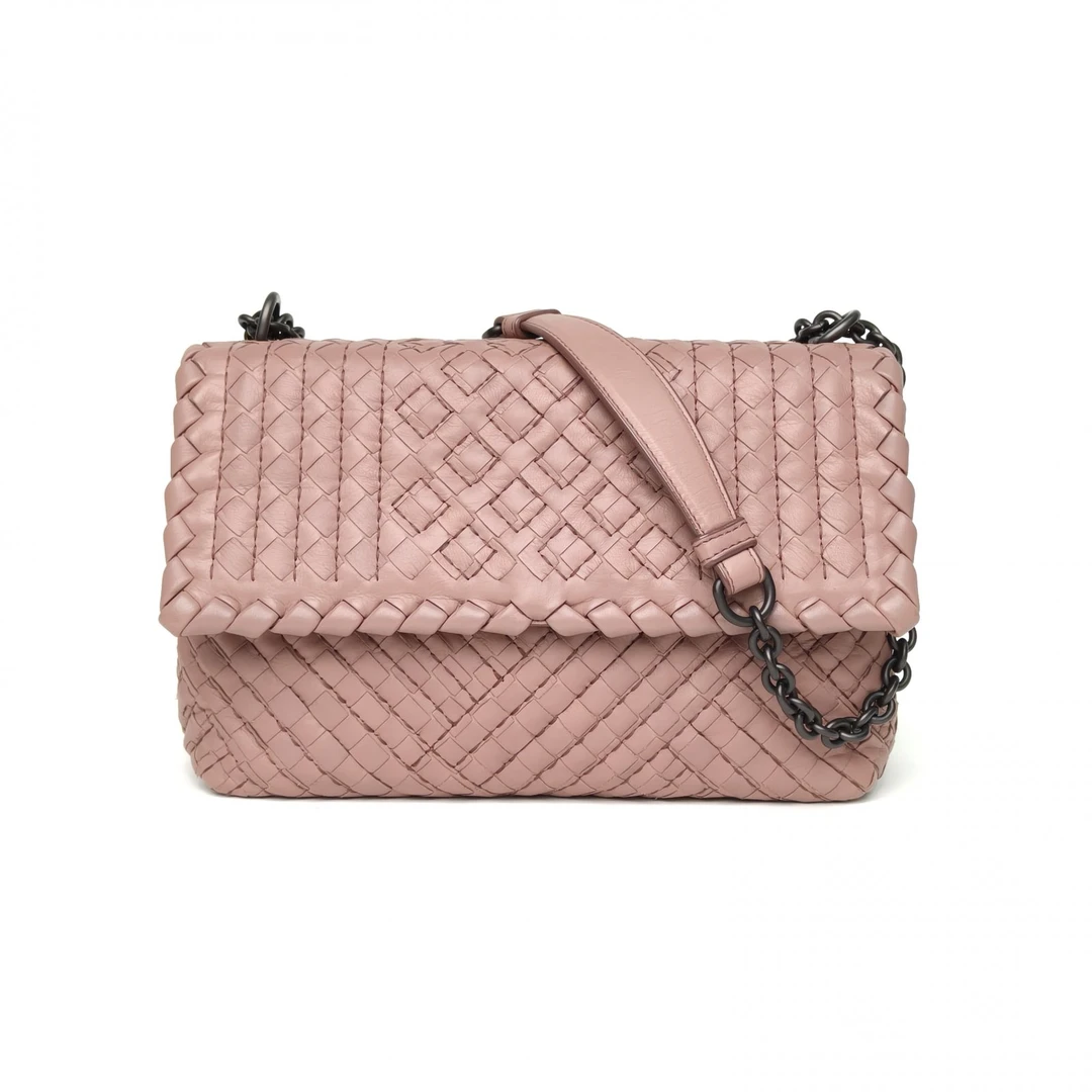 95新 BOTTEGA VENETA/葆蝶家 【娇豆沙粉皮革S 翻盖斜挎包 927988