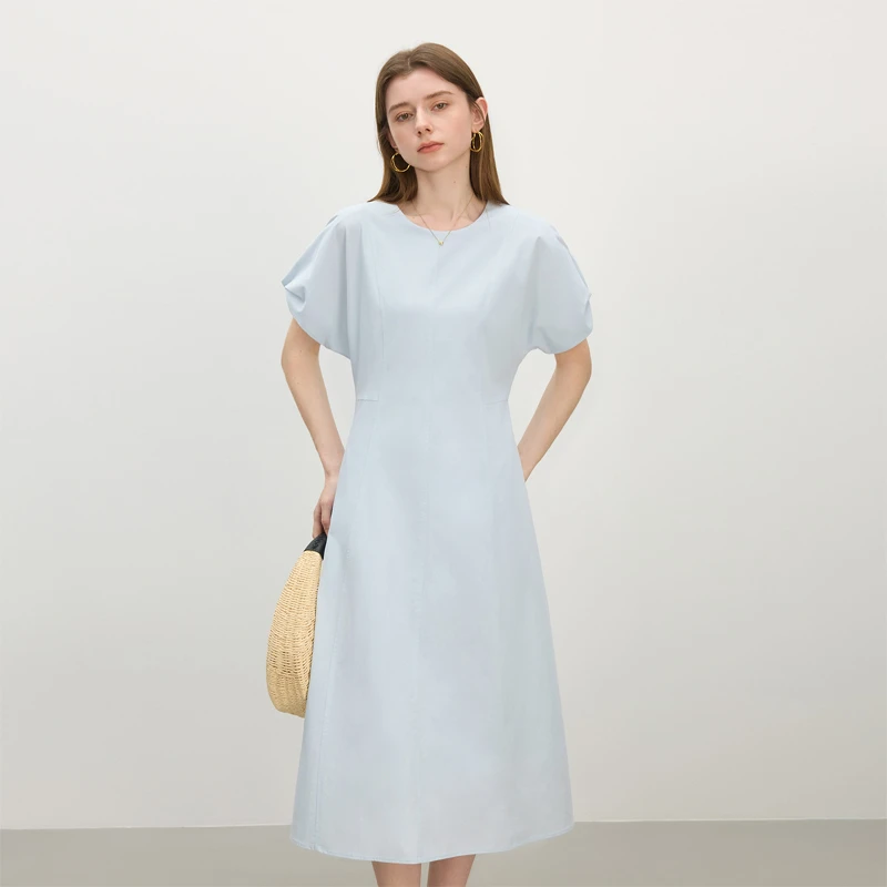 范思蓝恩腰精裙夏新款气质收腰显瘦A字圆领修身连衣裙25FS12760