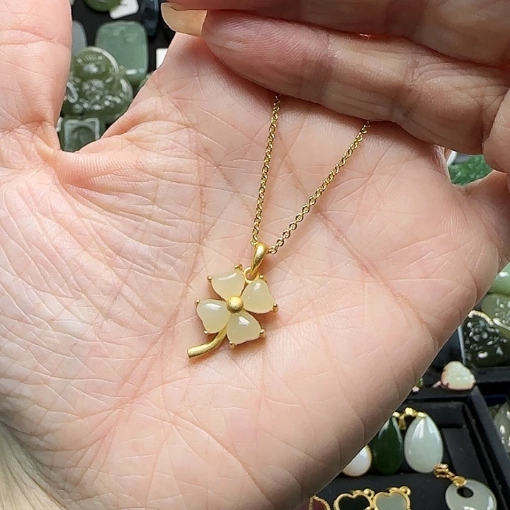 和田玉银S925镶嵌吊坠(赠链)