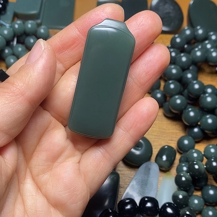 和田玉（青玉）未镶嵌挂件和田玉青海格尔木青蓝牌子