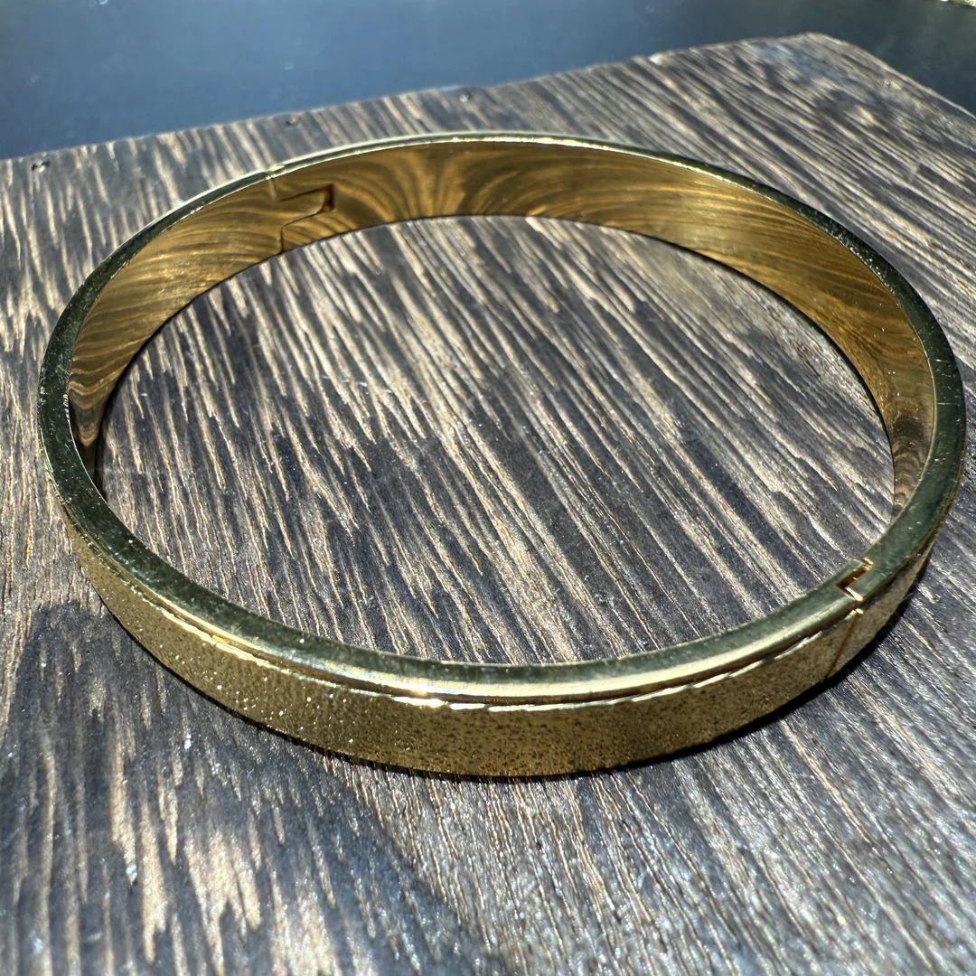 【送一年运费险+国检证书+15天无理由】18碎碎冰正圈手镯 - 1059