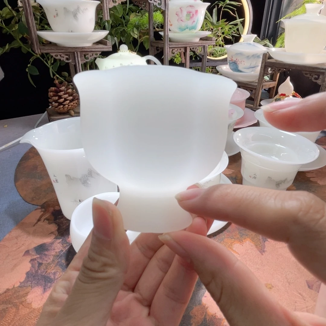 冰晶饶玉小胖花口杯
