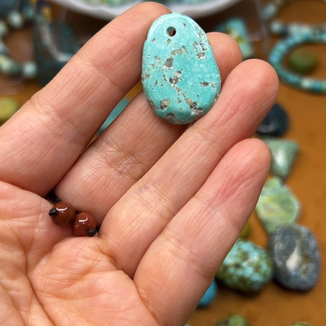 青***岸玛瑙/玉髓未镶嵌吊坠