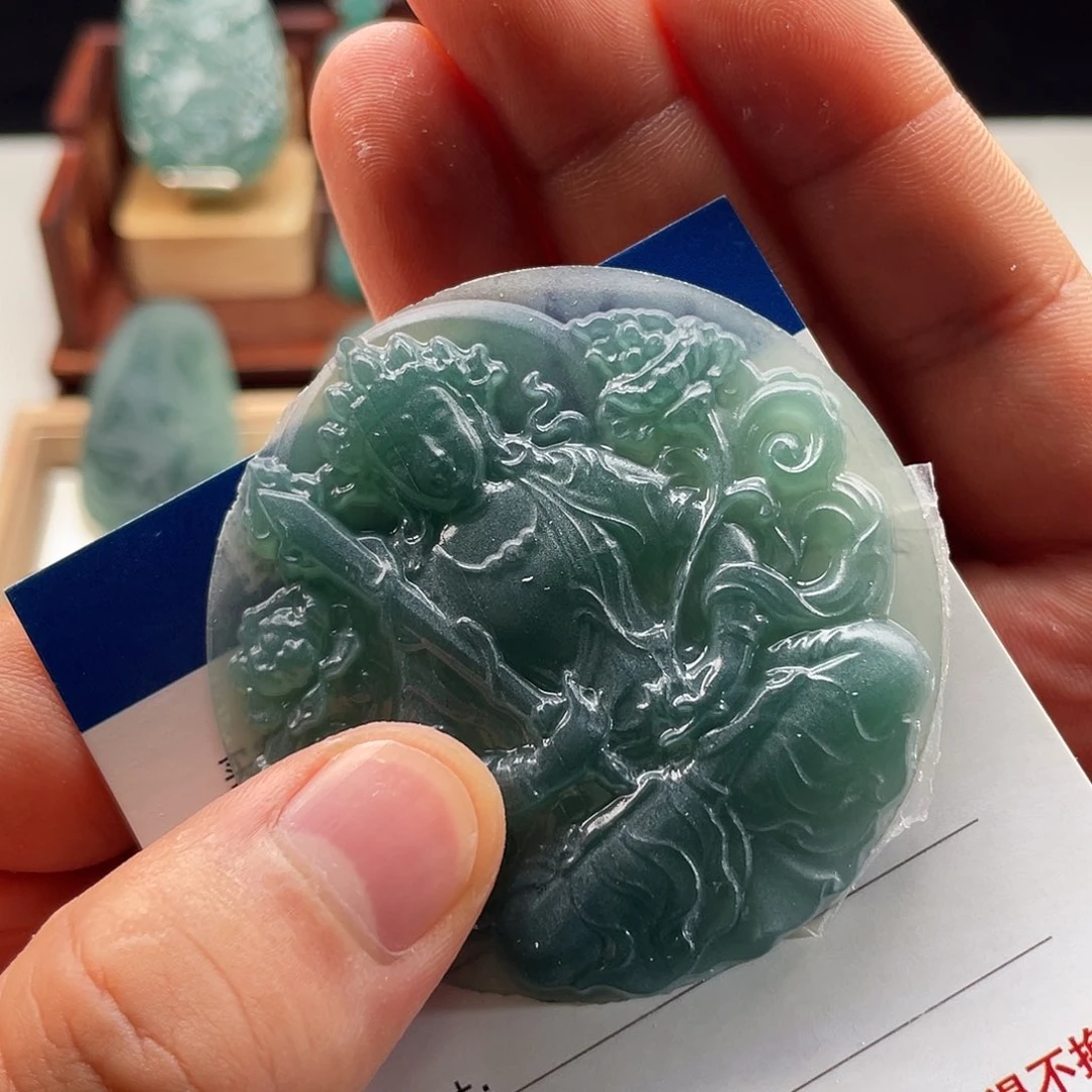 定制翡翠未镶嵌一***o虚空藏菩萨