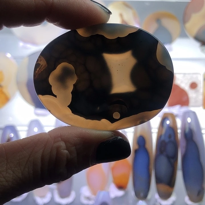 用***3玛瑙/玉髓合金颈饰