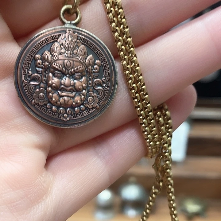 财富自由配黄铜链子