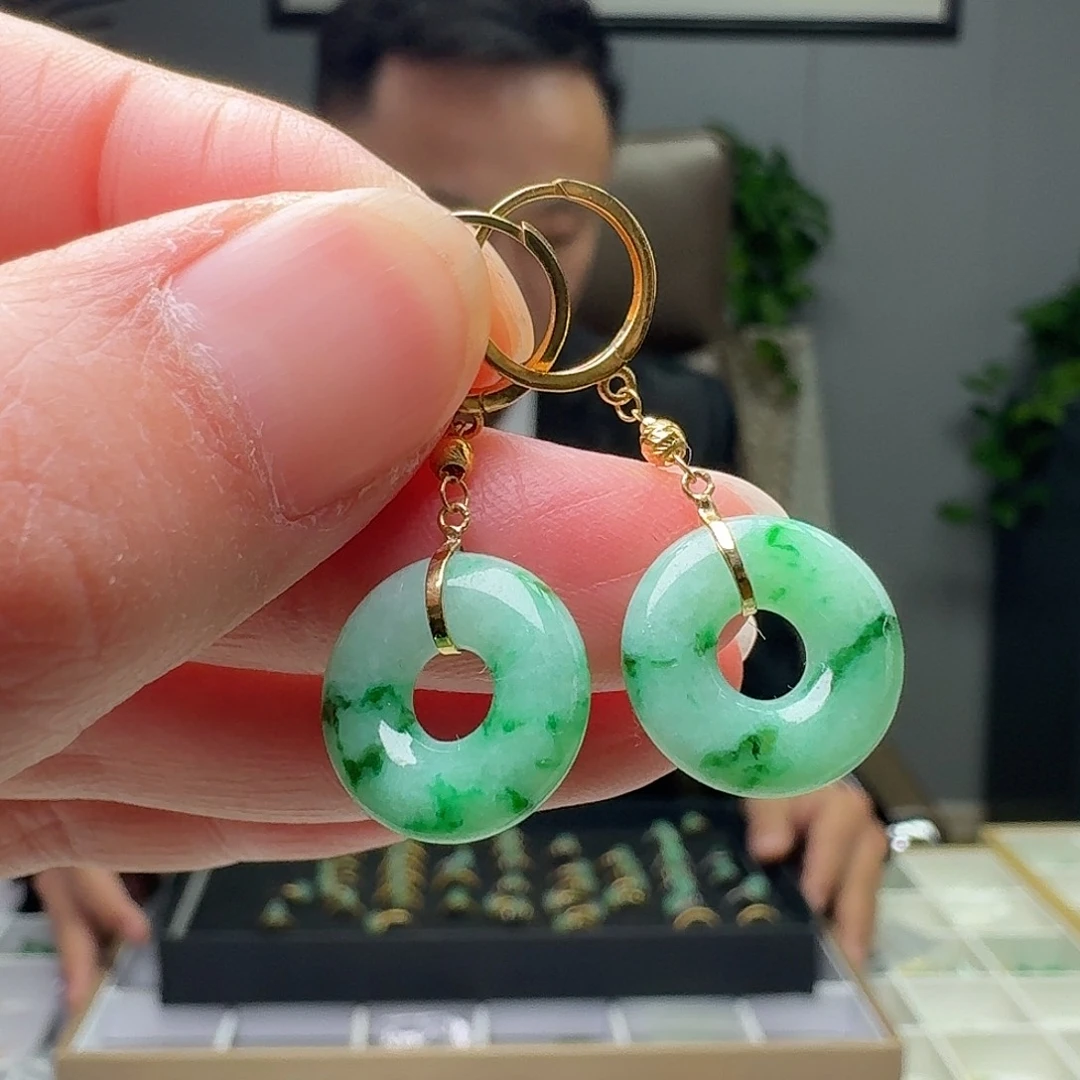 翡翠18K金镶嵌耳饰天然