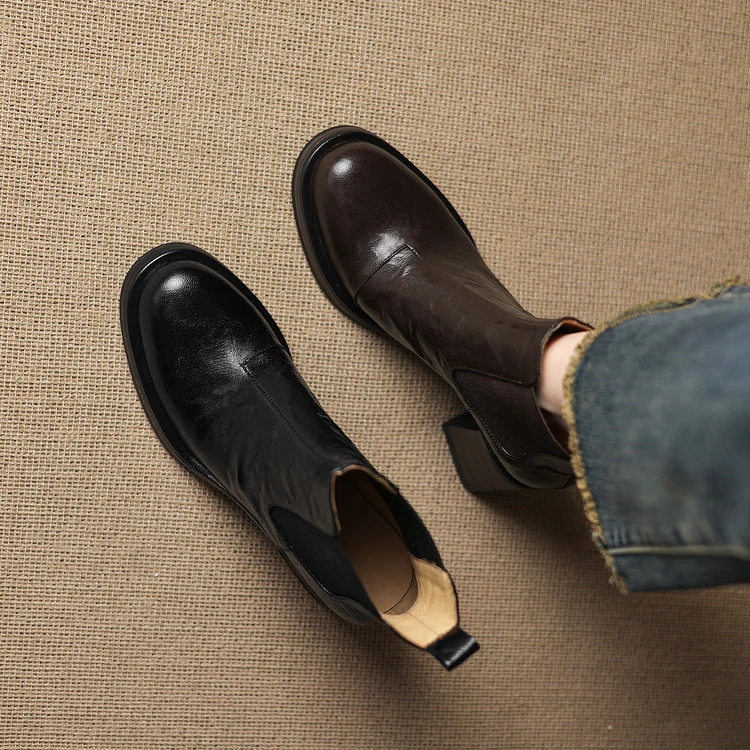 里外纯皮～羊皮7.5cm圆头中跟弹力短靴马丁靴显瘦女粗跟时装靴短筒