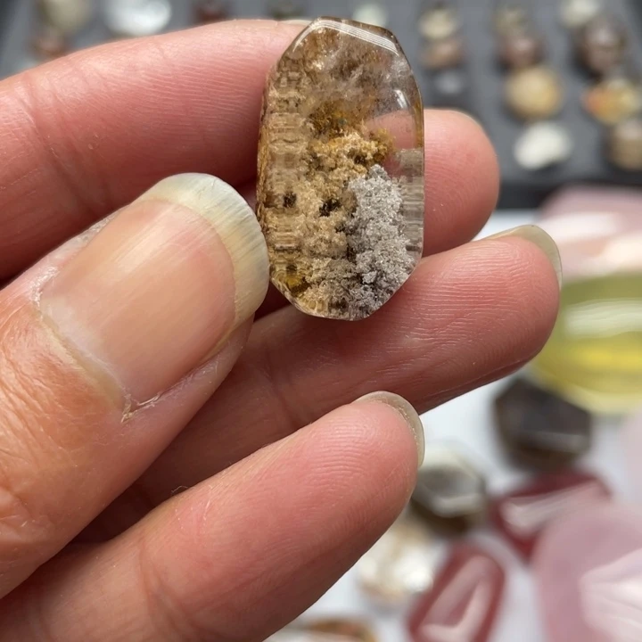 纯天然幽灵碧玺（处理）