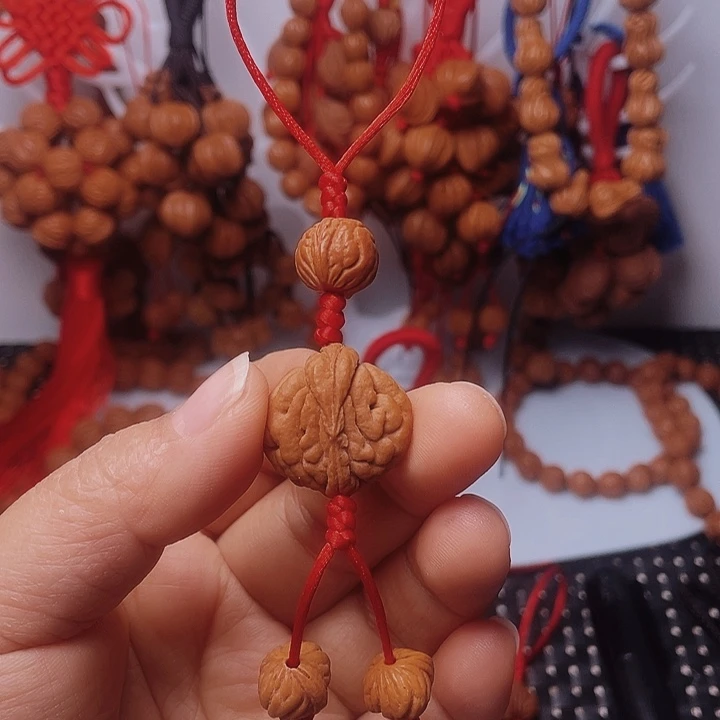 桃核吊坠龙纹桃枭