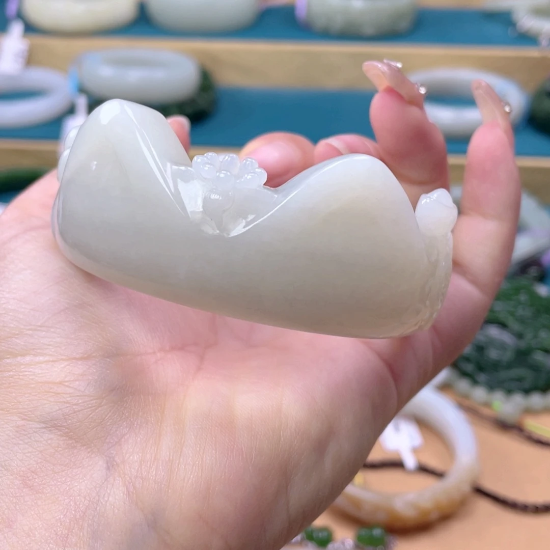 和田玉手镯未镶嵌13