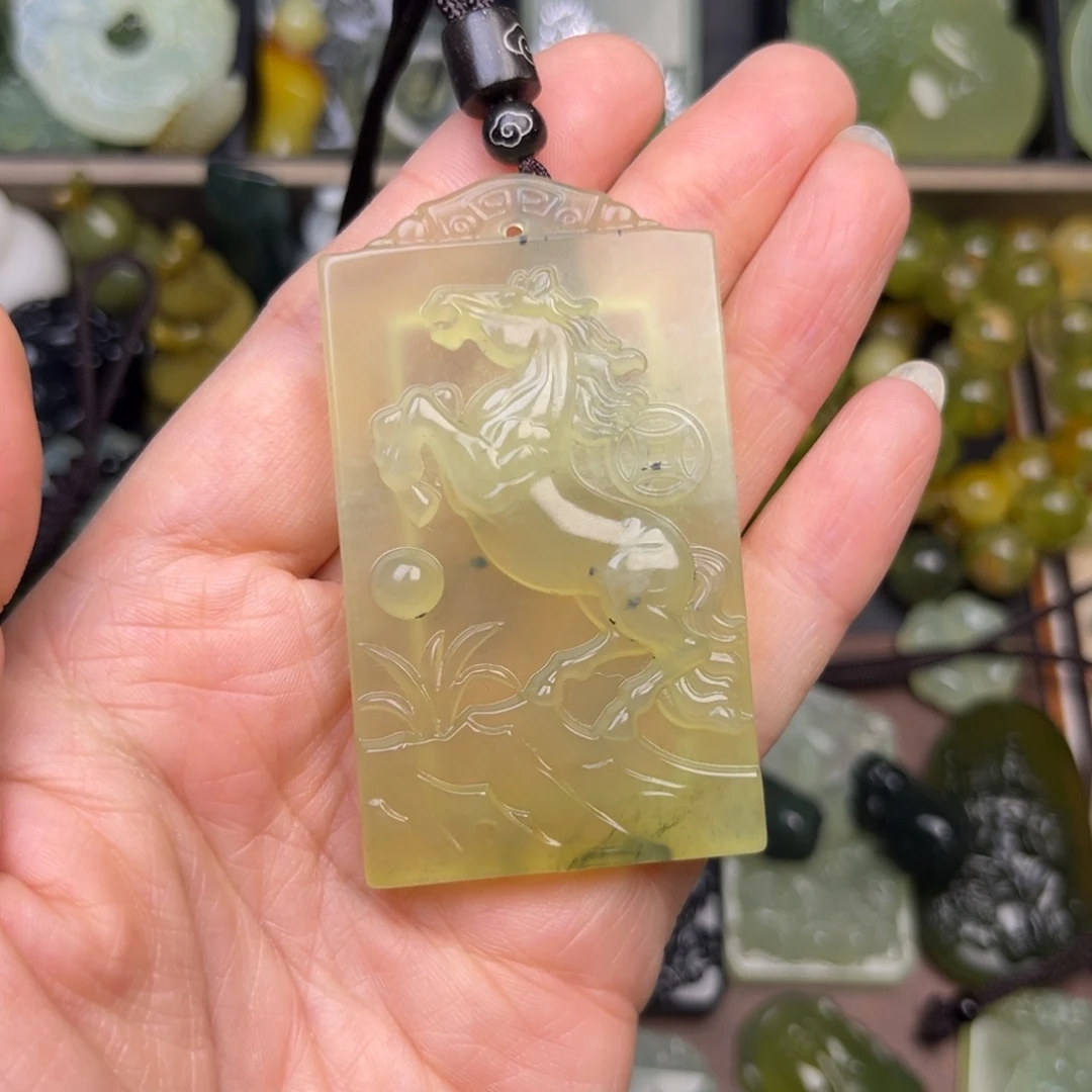 蛇纹石玉未镶嵌吊坠(不含链)