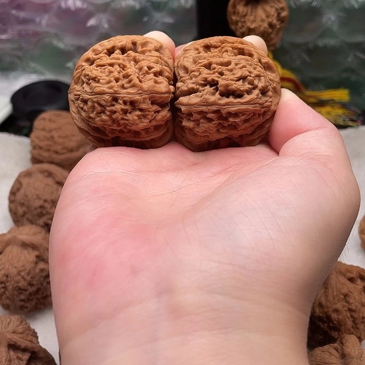 凡***人物美价廉物美价廉