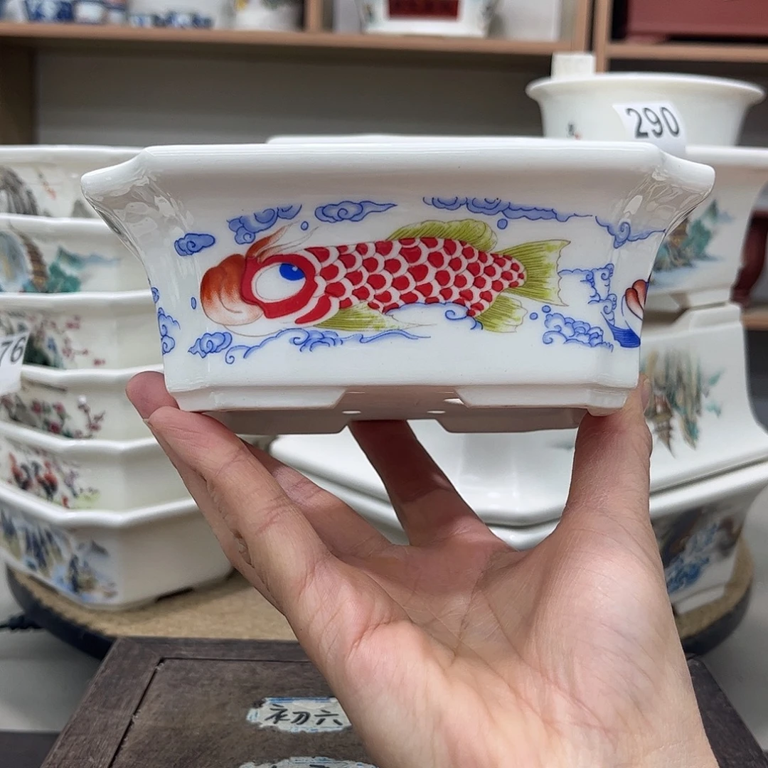 一***红内直径13-11-4.5花盆一只