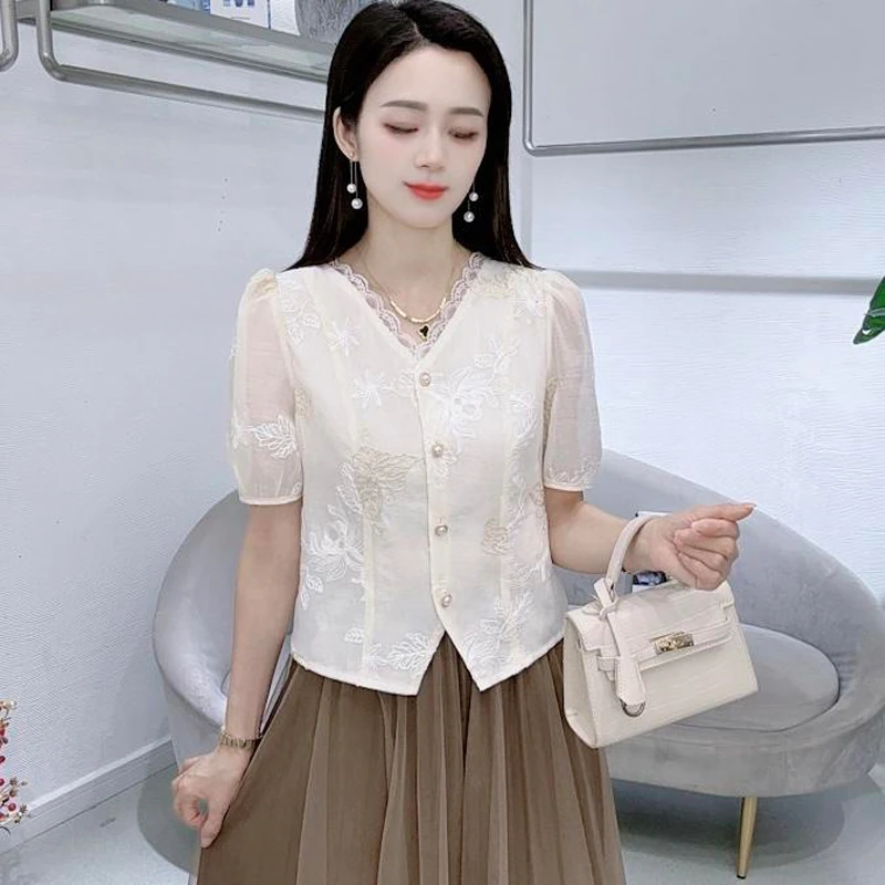 新中式国风衬衣女款2025新款爆款洋气设计感显瘦短袖减龄休闲衬衫
