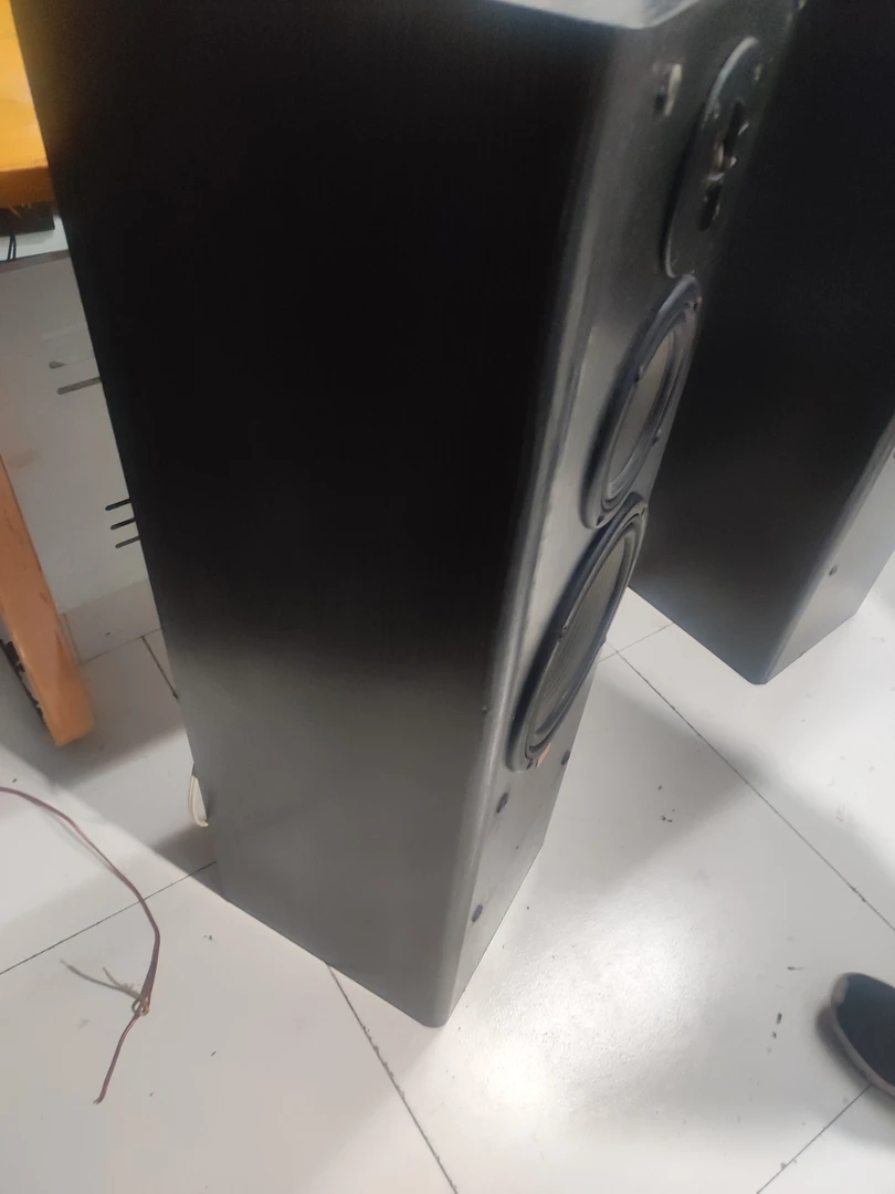 8寸j音箱，不包邮不退换