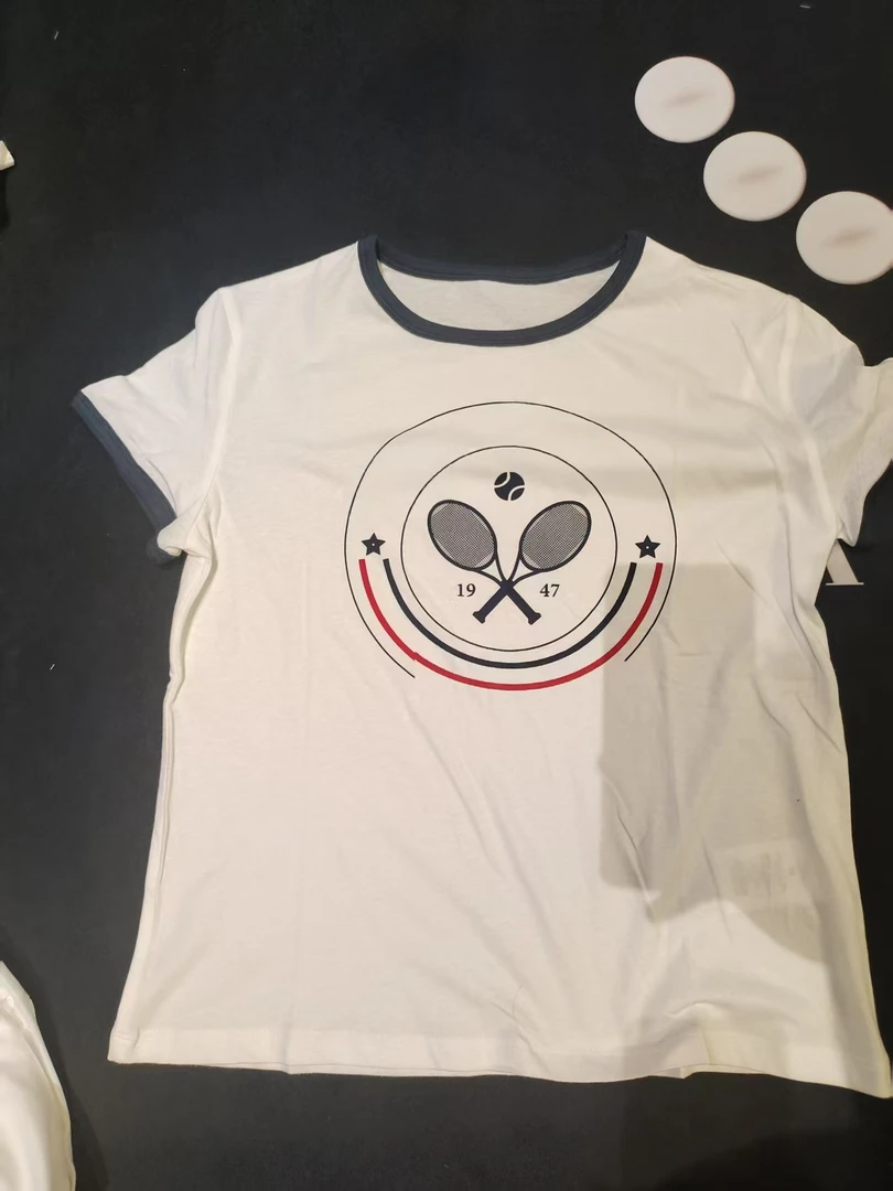 A182 网球拍圆领短袖体恤女（迪迦奥特曼）