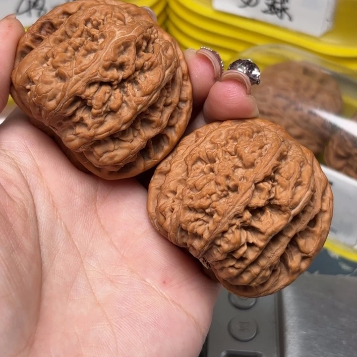 文玩核桃吊坠50-26503-02