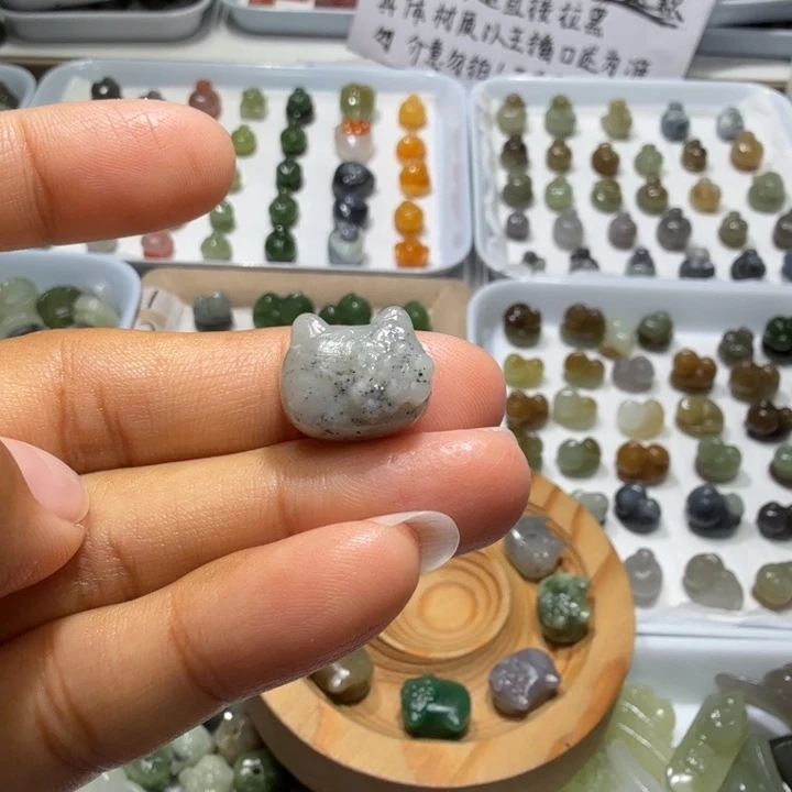 和田玉未镶嵌珠宝奇石