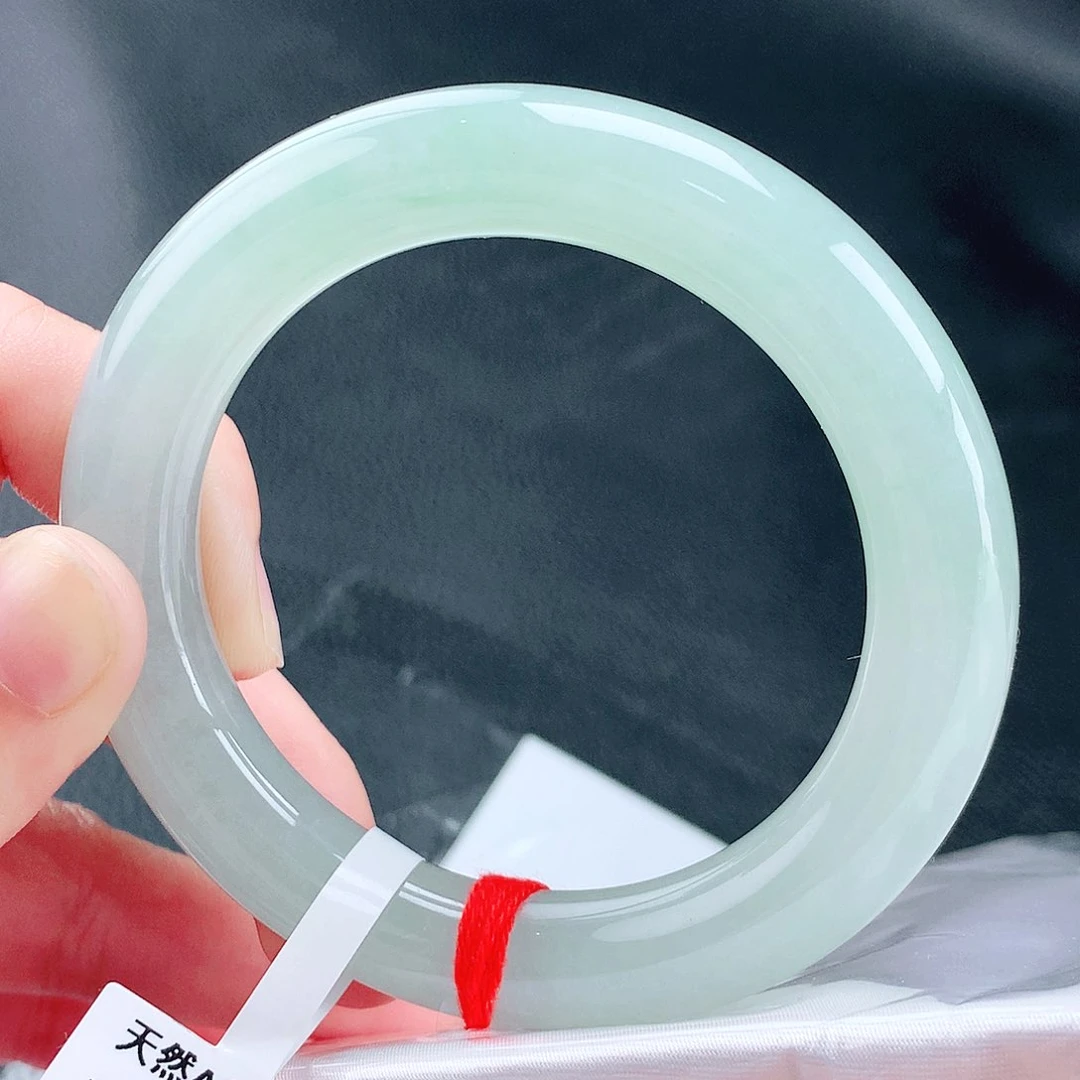 未镶嵌手镯（圆镯）翡翠56胖