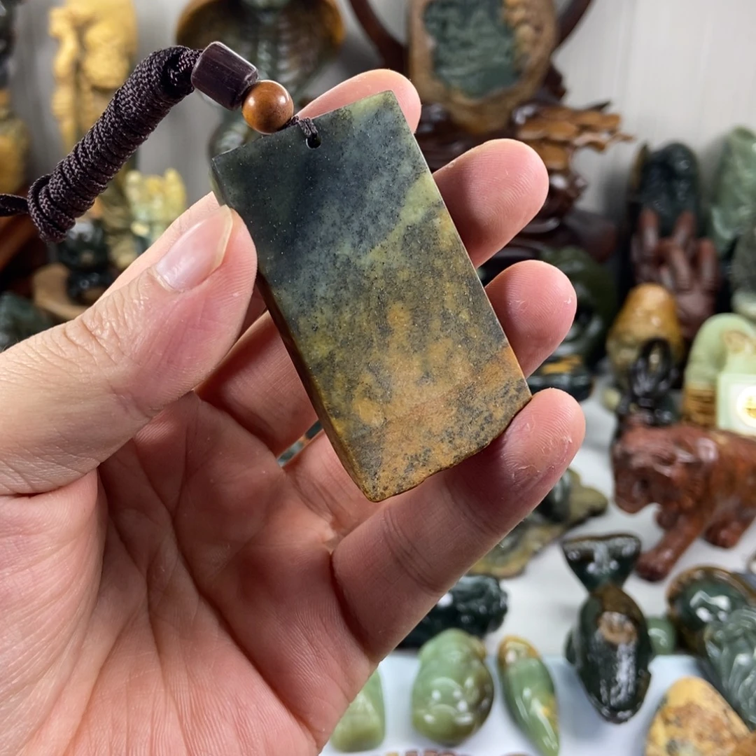 岫岩河磨玉（透闪石质玉）未镶嵌挂件