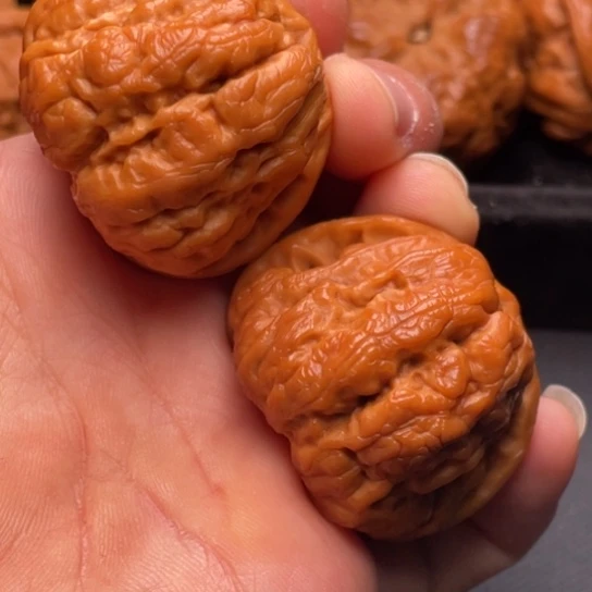 文玩核桃把件秦岭山脉核桃