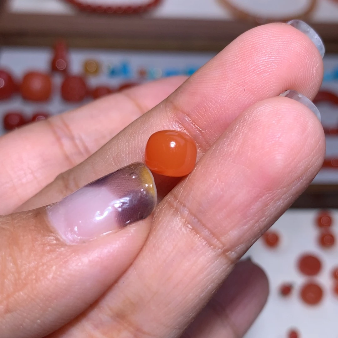 南红玛瑙未镶嵌老型8×7微微沙点