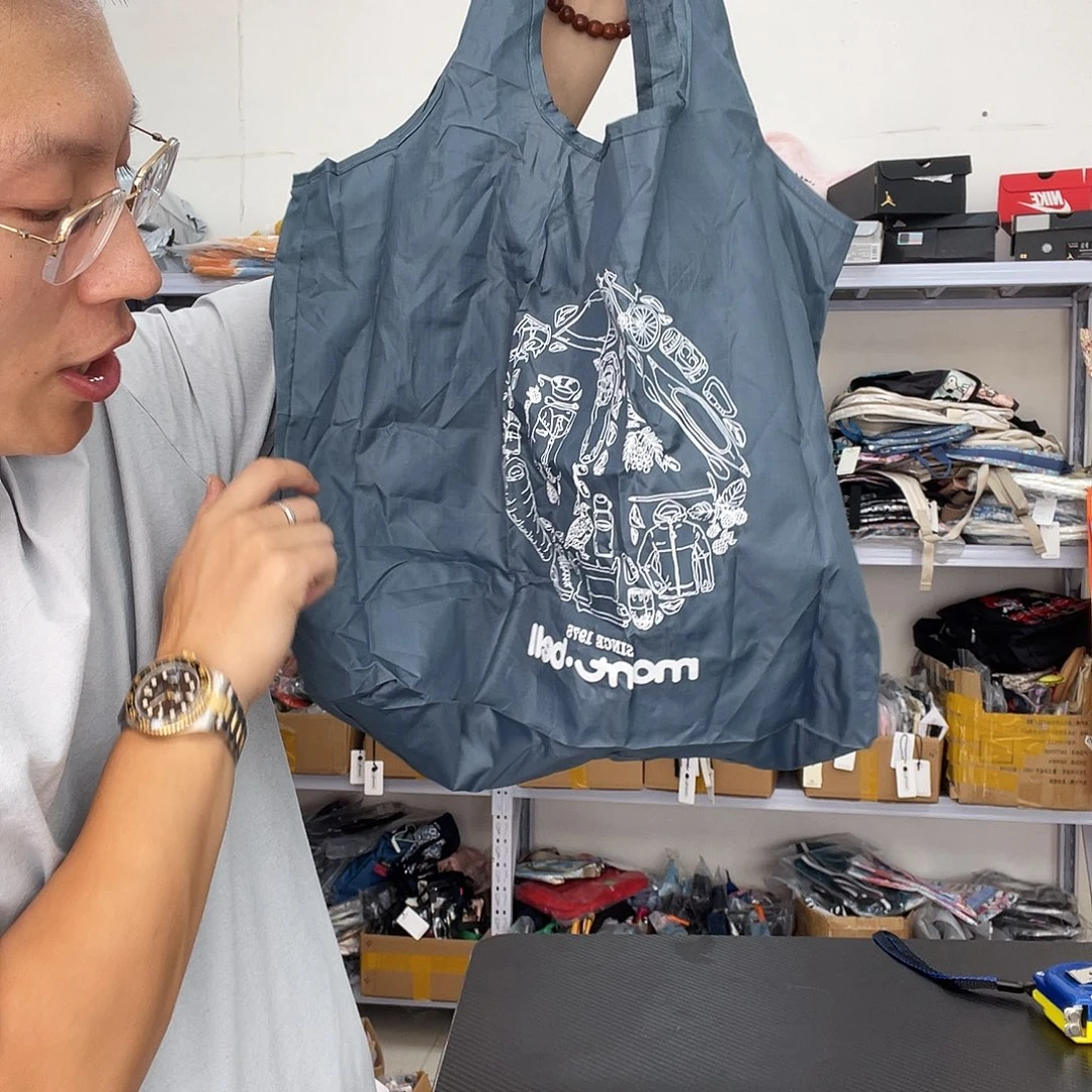 PU化妆包等产品和