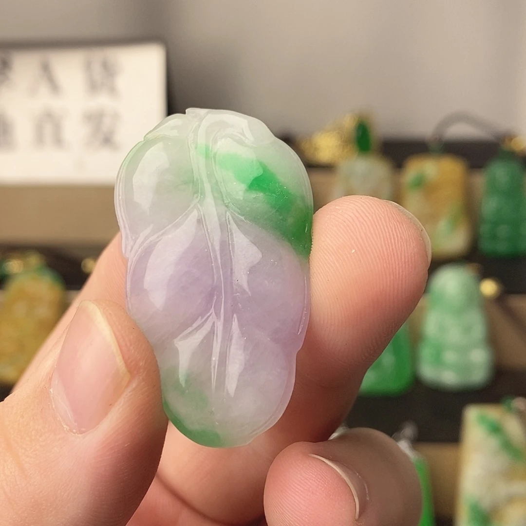 翡翠银S925镶嵌吊坠(赠链)