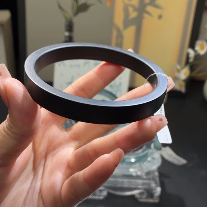 翡翠未镶嵌手镯钢琴黑乌鸡