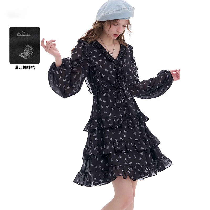 夜玫瑰舞会 蝴蝶结满印法式V领连衣裙女2025早春新款系带碎花裙