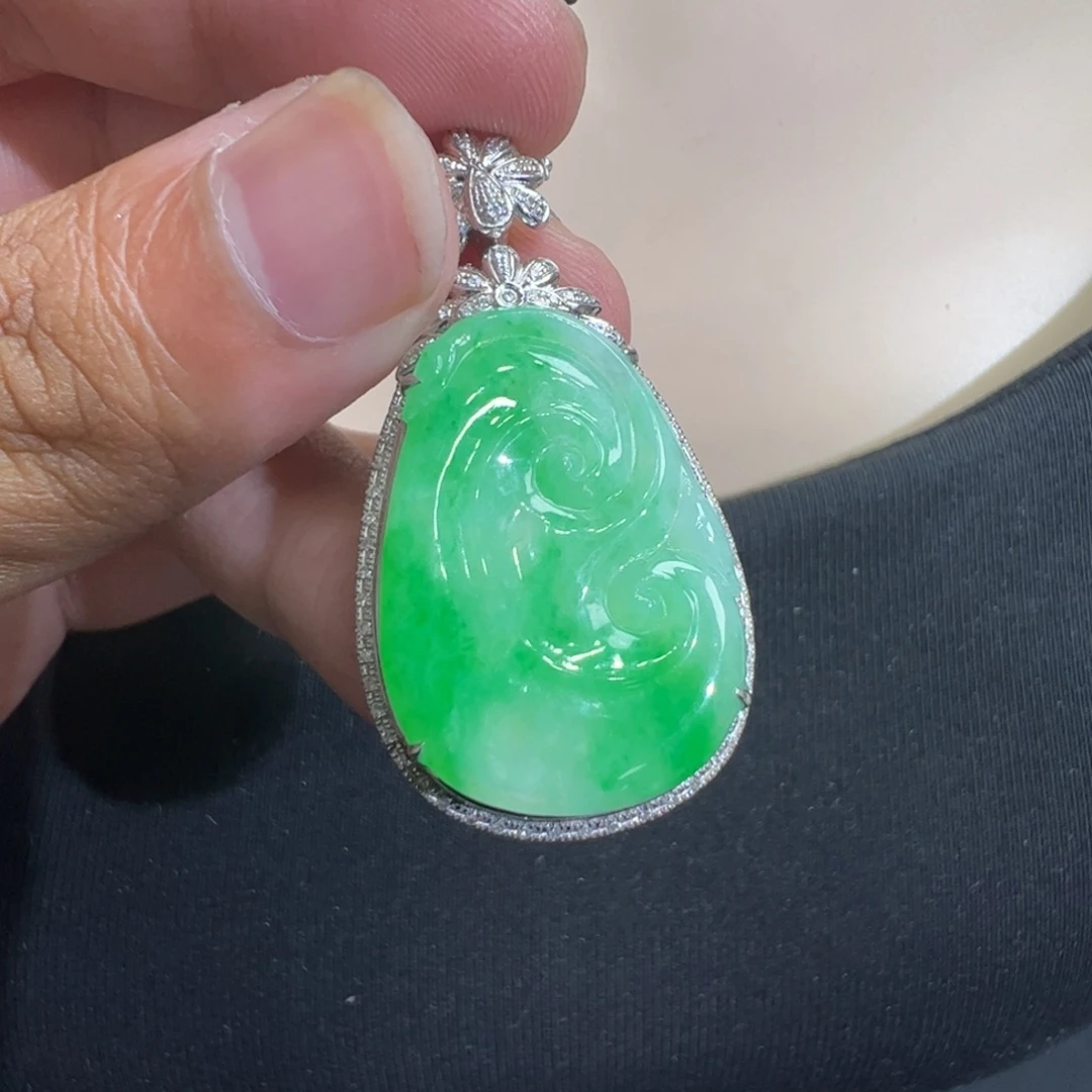 翡翠18K金镶嵌吊坠(不含链)