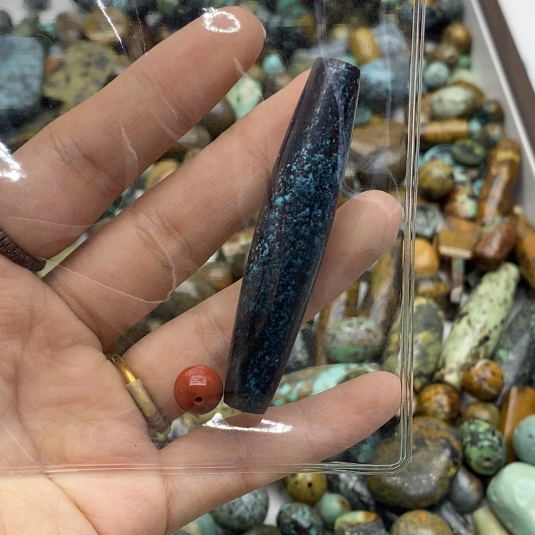 阿***。南红玛瑙未镶嵌珠宝奇石