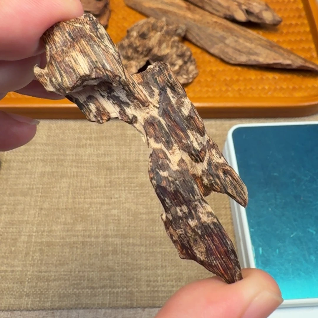 沉香柬埔寨菩萨棋沉水4.6g