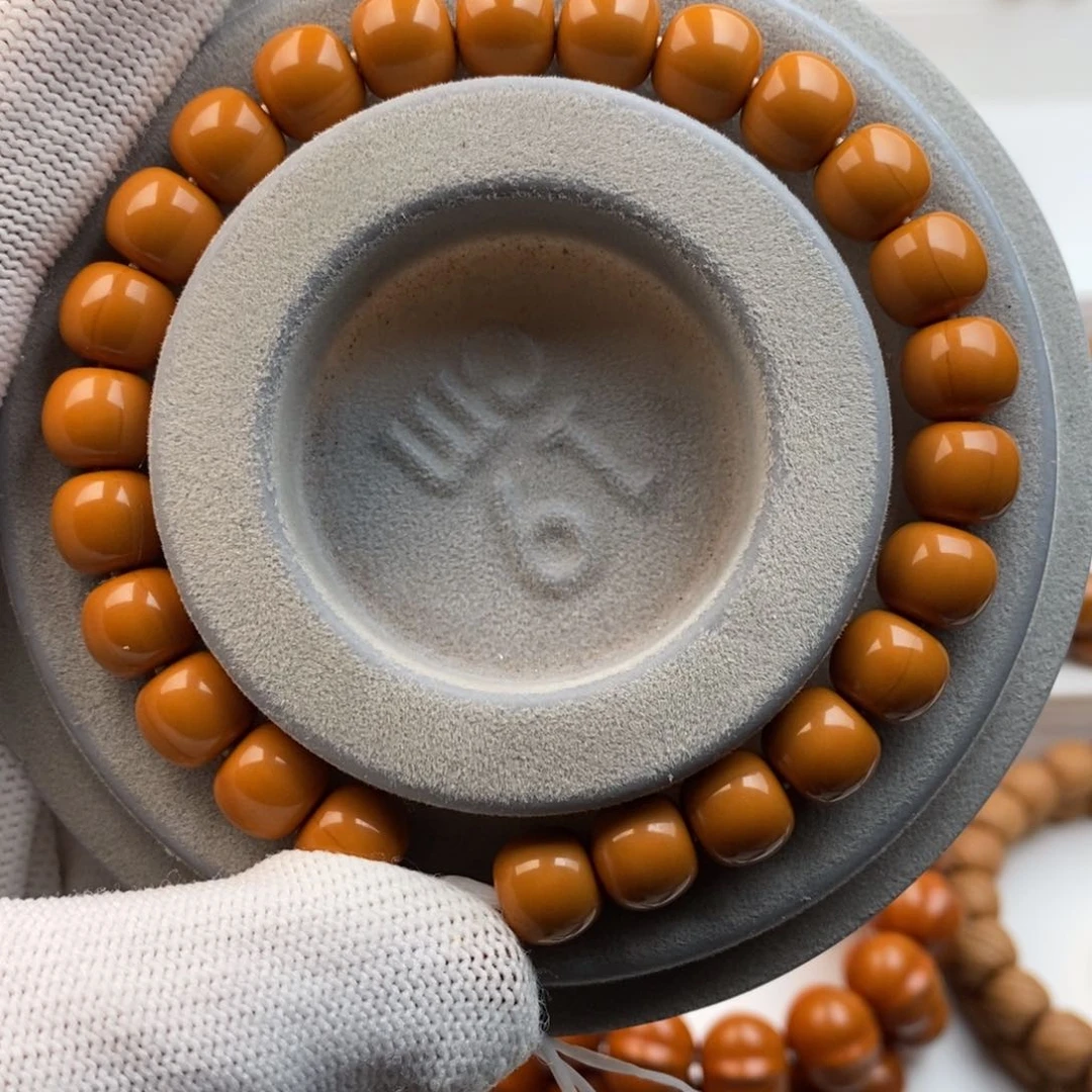 猴头核桃吊坠玉**生小老型