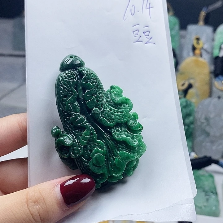 颈饰未镶嵌翡翠L**好.