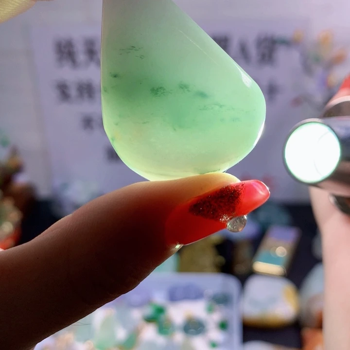 颈饰未镶嵌翡翠纯天然