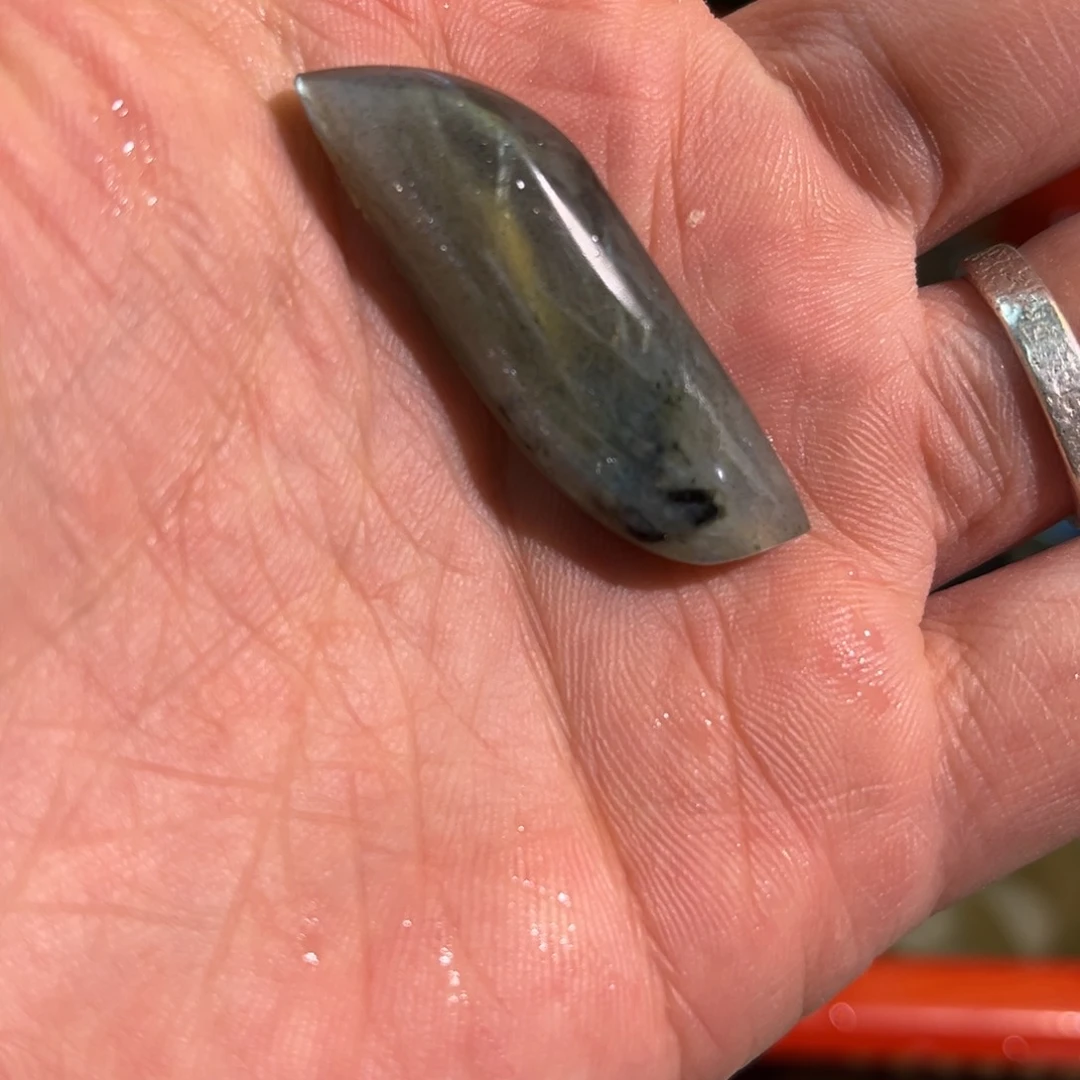 拉长石吊坠未镶嵌重****了